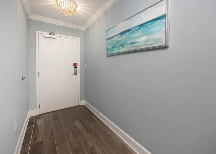 Phoenix Gulf Towers 1802 Apartment
